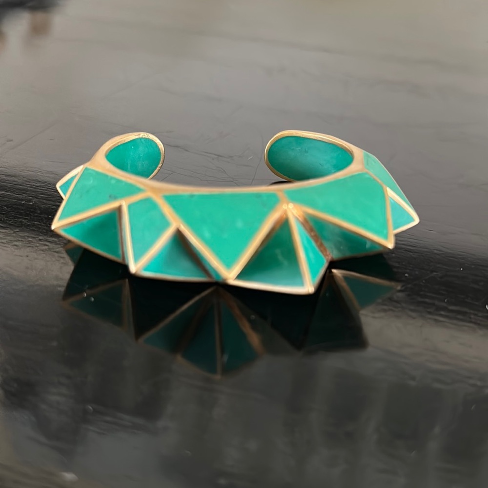 NWT Isharya Cuff Bracelet